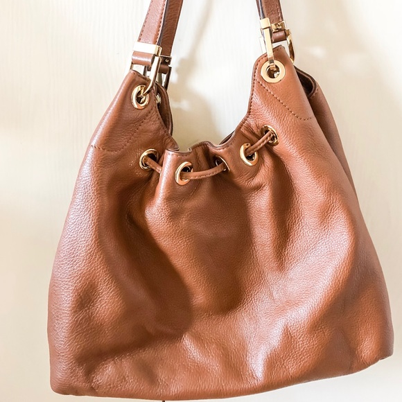 Michael Kors Luggage Brown Leather Camden bag - Picture 3 of 3